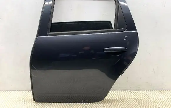 Dacia Duster II Rear door
