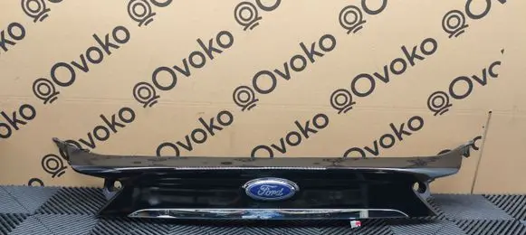 Ford Edge II Tailgate trim KT4BR43404AK