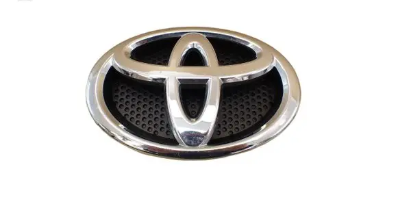 Toyota Corolla E110 Manufacturer badge logo/emblem 12320