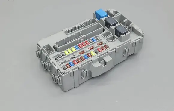 Honda Accord Fuse module TL0E220 TL0E220PQ