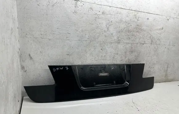 BMW 7 F01 F02 F03 F04 Tailgate trim 7186533