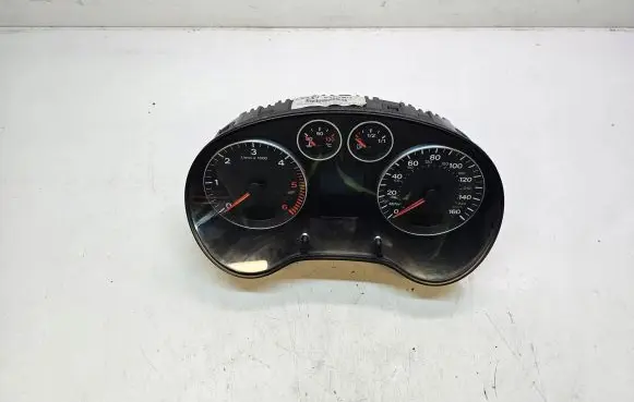 Audi A3 S3 8P Speedometer (instrument cluster) 8P0920981F