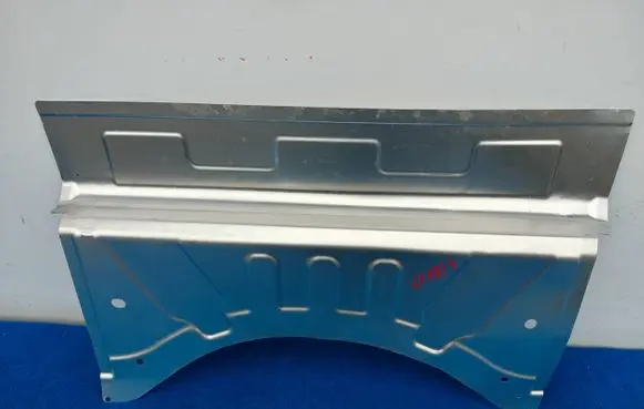 Audi A8 S8 D5 Engine splash shield/under tray 4N0803158B