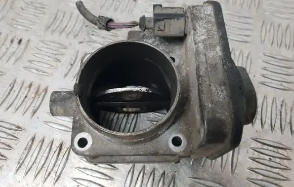 Skoda Octavia Mk1 (1U) Throttle valve 038128063C