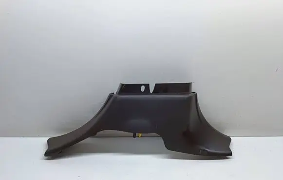 (B) pillar trim (bottom)