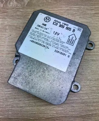 Volkswagen PASSAT B5 Airbag control unit/module 1C0909605B 5WK2806