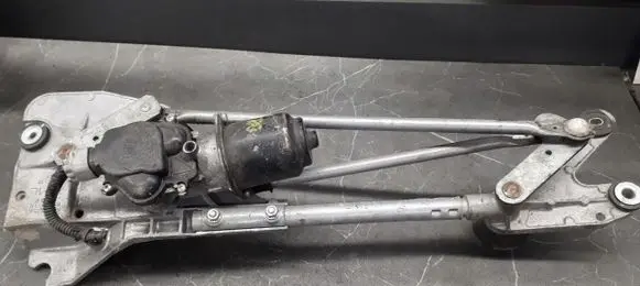 Nissan X-Trail T32 Front wiper linkage 