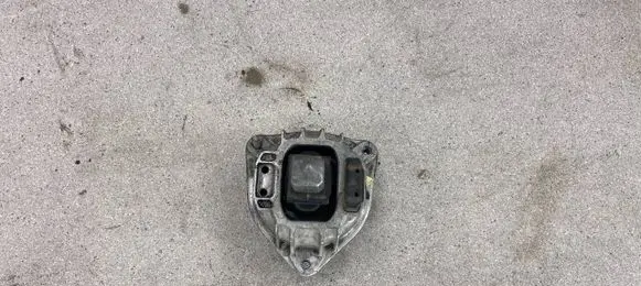 BMW M6 Engine mount bracket 6851264 21116851264