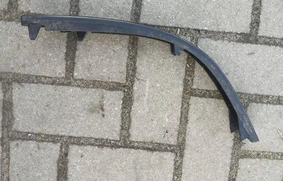 BMW 7 E65 E66 Rear/tail light trim molding 7155446 72758411