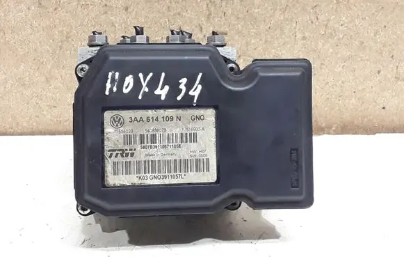 Volkswagen PASSAT B7 ABS Pump 3AA614109N