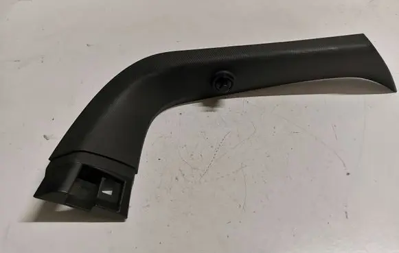 BMW X1 F48 F49 (C) pillar trim 7350847