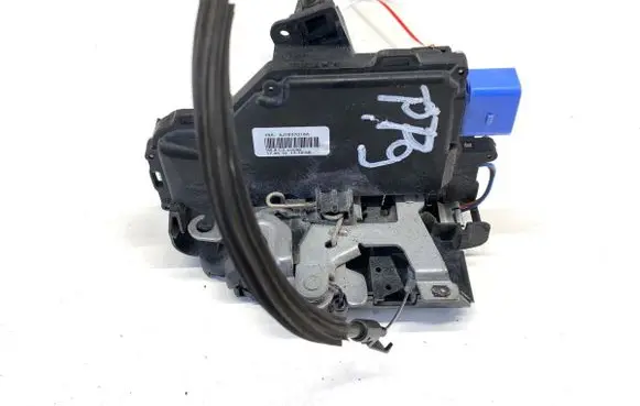Skoda Roomster (5J) Front door lock 5J1837016A