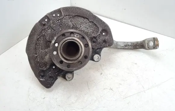 Mercedes-Benz E W213 Front wheel hub