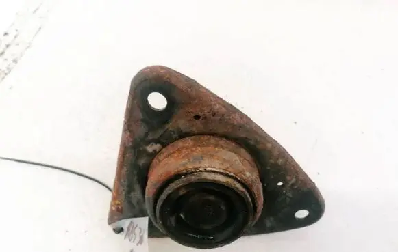 KIA Ceed Engine mount bracket