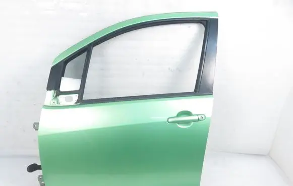 Opel Agila B Front door 