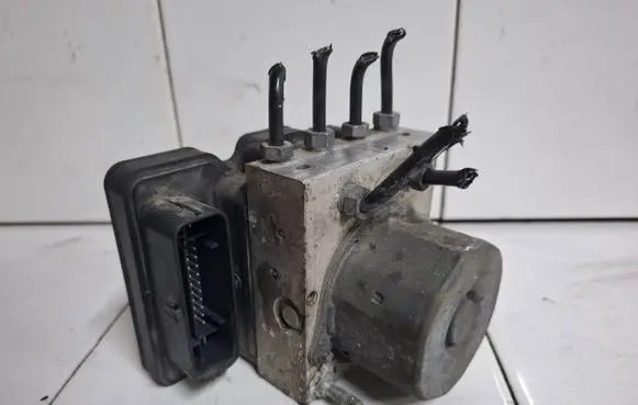 Skoda Roomster (5J) ABS Pump 6R0614517AK 6R0907379AT 6R0907379AS