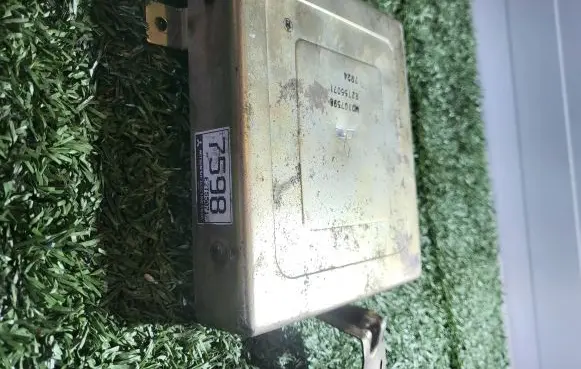 Mitsubishi Pajero Engine control unit/module MD107598