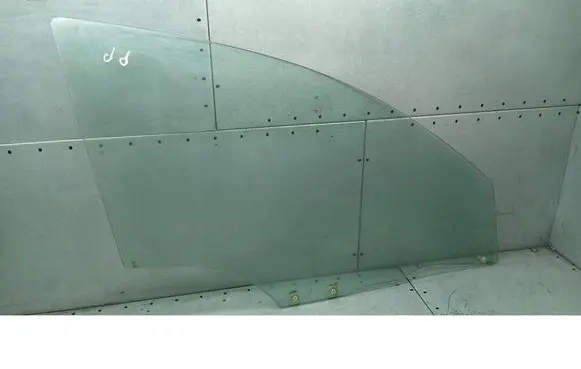 Mazda 3 I Front door window glass four-door 