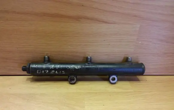 Peugeot 407 Fuel main line pipe