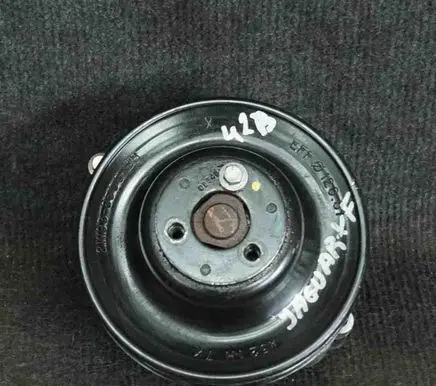 Jaguar XF X250 Water pump 2W938509BB