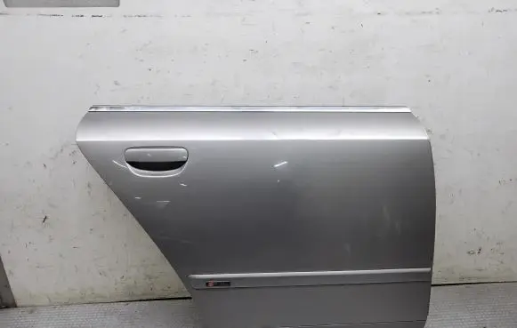 Audi A4 S4 B6 8E 8H Rear door