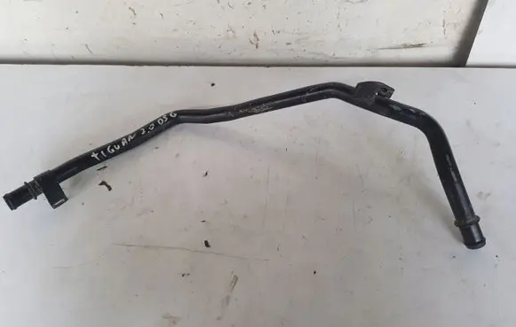 Volkswagen Tiguan Engine coolant pipe/hose 5N0121070F