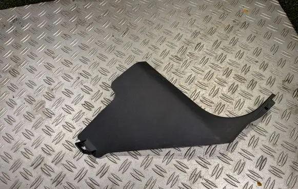 Mitsubishi Pajero Foot area side trim 7217A052ZZ