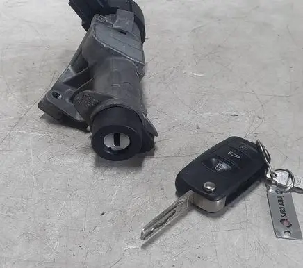 Skoda Roomster (5J) Ignition lock 4B0905851C
