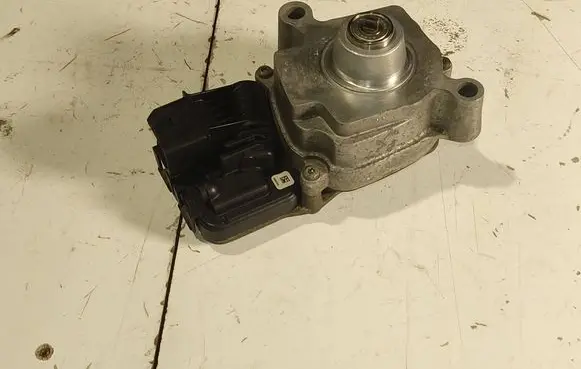 BMW 5 F10 F11 Gearbox transfer box case 7636181 11306F0524 27607636181
