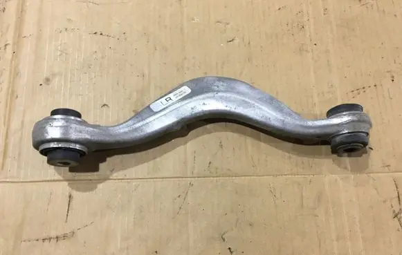 BMW 5 G30 G31 Rear control arm 6870536