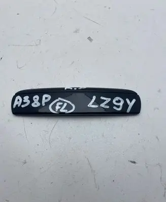 Audi A3 S3 A3 Sportback 8P Front door handle cover 4F0839239