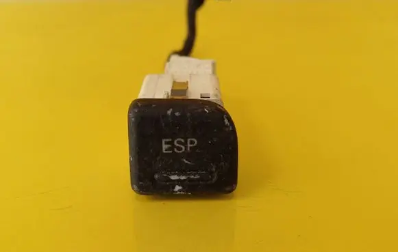 Audi A4 S4 B7 8E 8H ESP (stability program) switch 8E2927134