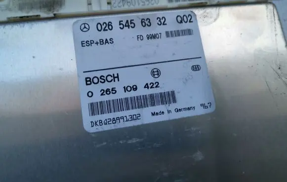 Mercedes-Benz E W210 ESP (stability system) control unit A0265456332 0265456332