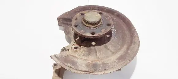 Rear wheel hub