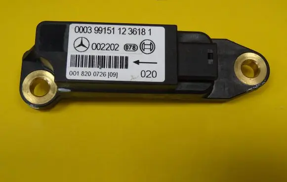 Mercedes-Benz C W202 Airbag deployment crash/impact sensor 0018200726