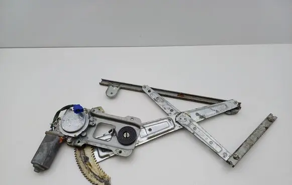 Subaru Forester SF Front door window regulator with motor 