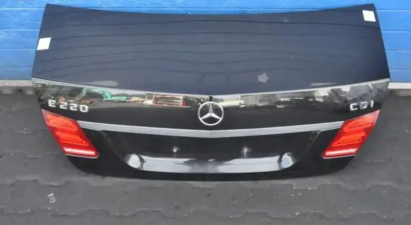Mercedes-Benz E W212 Tailgate/boot cover trim set 