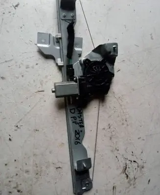 Dacia Duster Front door window regulator with motor 128001471B 3Q4952B 9030319C