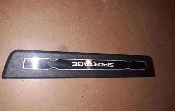 KIA Sportage Front sill trim cover 858733W5004T500