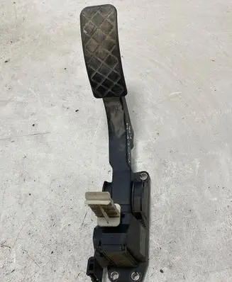 Volkswagen Golf IV Accelerator throttle pedal 0281002342 1J1721503K 081302902