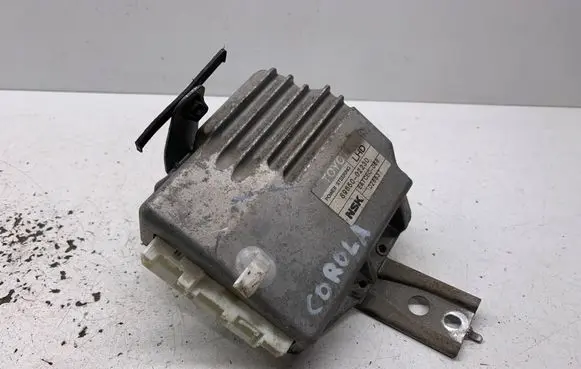 Toyota Corolla E120 E130 Power steering control unit/module 8965002230 026837 EATCEC068