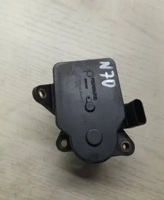Mercedes-Benz R W251 Intake manifold valve actuator/motor A6421500594 70113209B01211