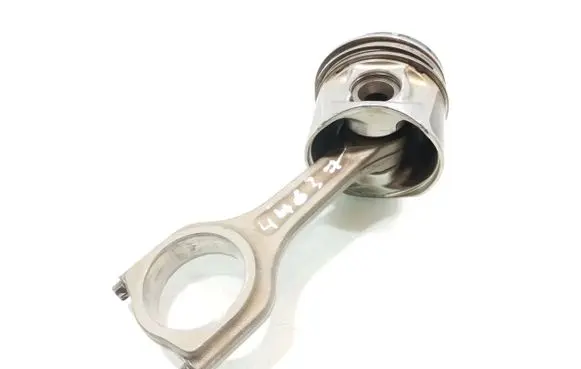 Ford Fiesta Piston with connecting rod 