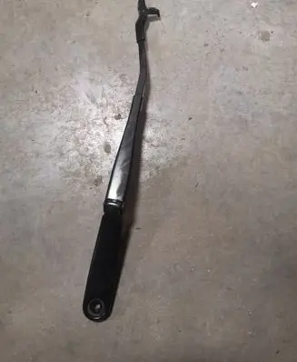 BMW X3 F25 Front wiper blade arm 7213271