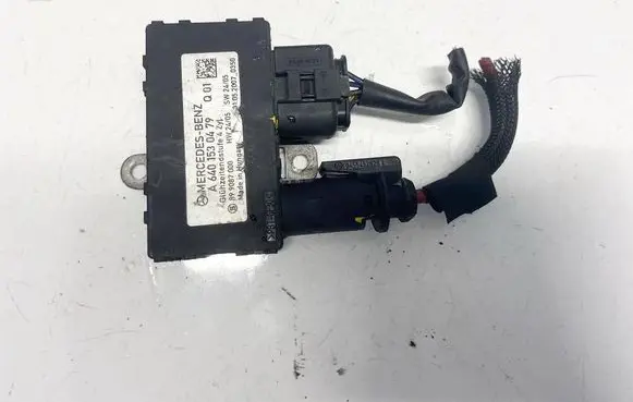 Mercedes-Benz A W169 Glow plug pre-heat relay a6401530479 899087000