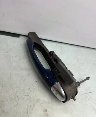Renault Laguna II Front door exterior handle 8200004746