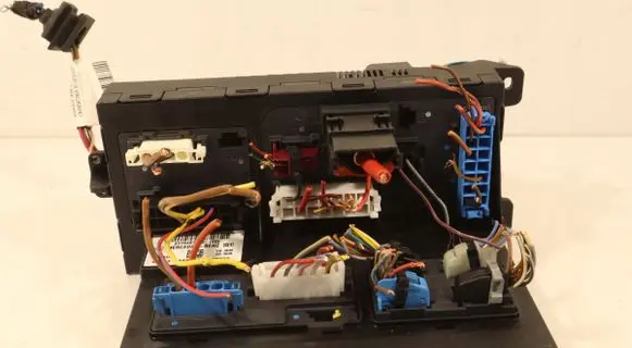 Mercedes-Benz CLS C219 Fuse box set 2115457701