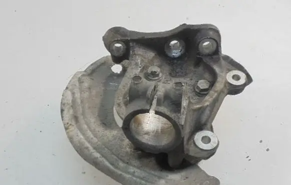 BMW 7 F01 F02 F03 F04 Front wheel hub spindle knuckle 6764443