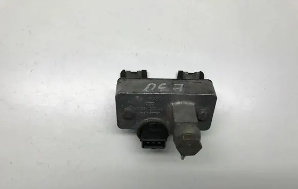 BMW 3 E30 Air pressure sensor 0281002018