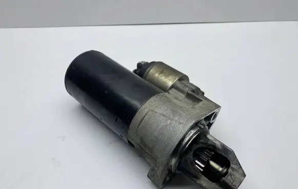Mercedes-Benz C W203 Starter motor A0061514101 0061510601 0061514101